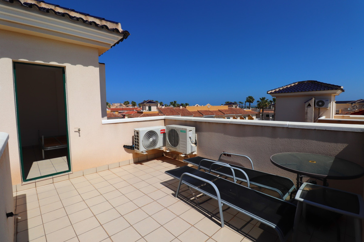 ShowFeedImage House – Townhouse in Rojales