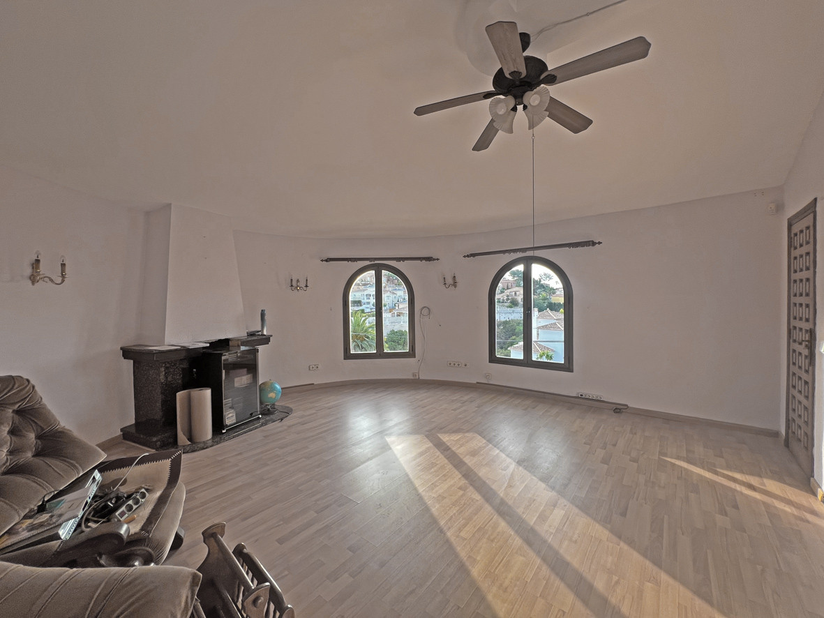 ShowFeedImage House – Detached Villa in Calpe