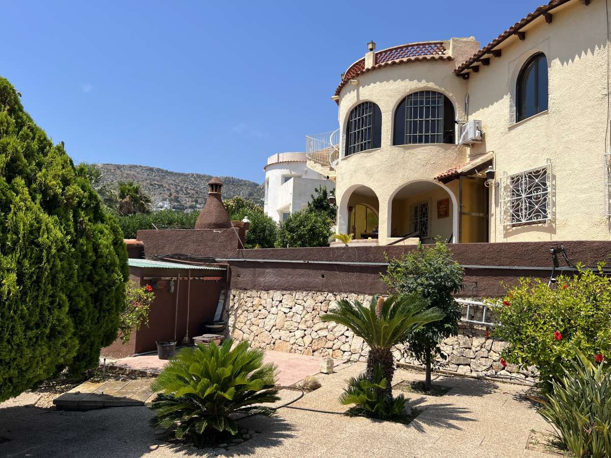 ShowFeedImage House – Detached Villa in Calpe