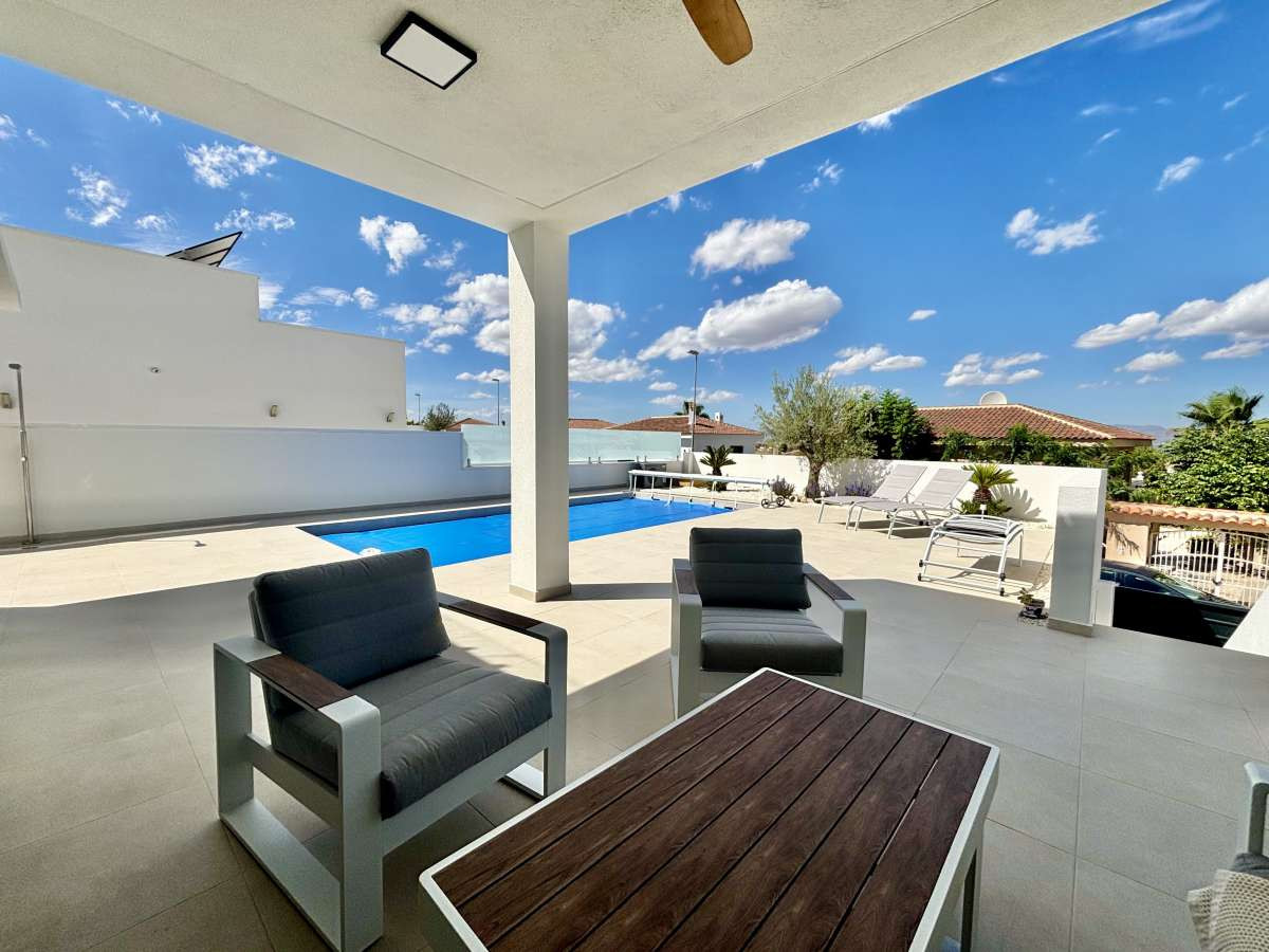 ShowFeedImage House – Detached Villa in Rojales