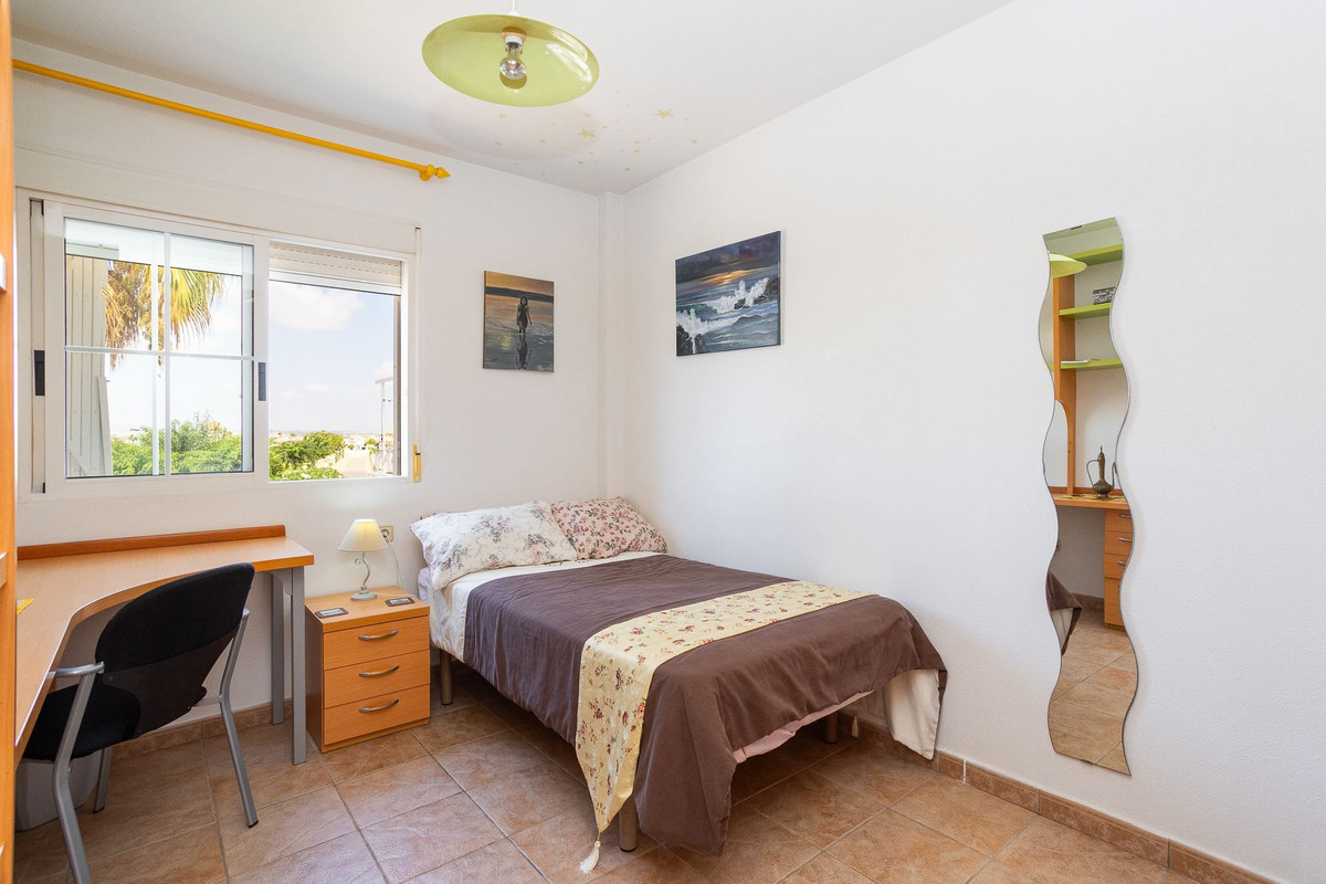 ShowFeedImage House – Detached Villa in Torrevieja