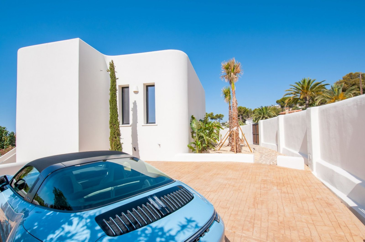 House – Detached Villa in Benissa