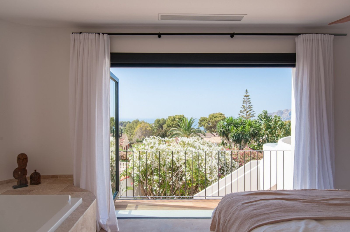 House – Detached Villa in Benissa