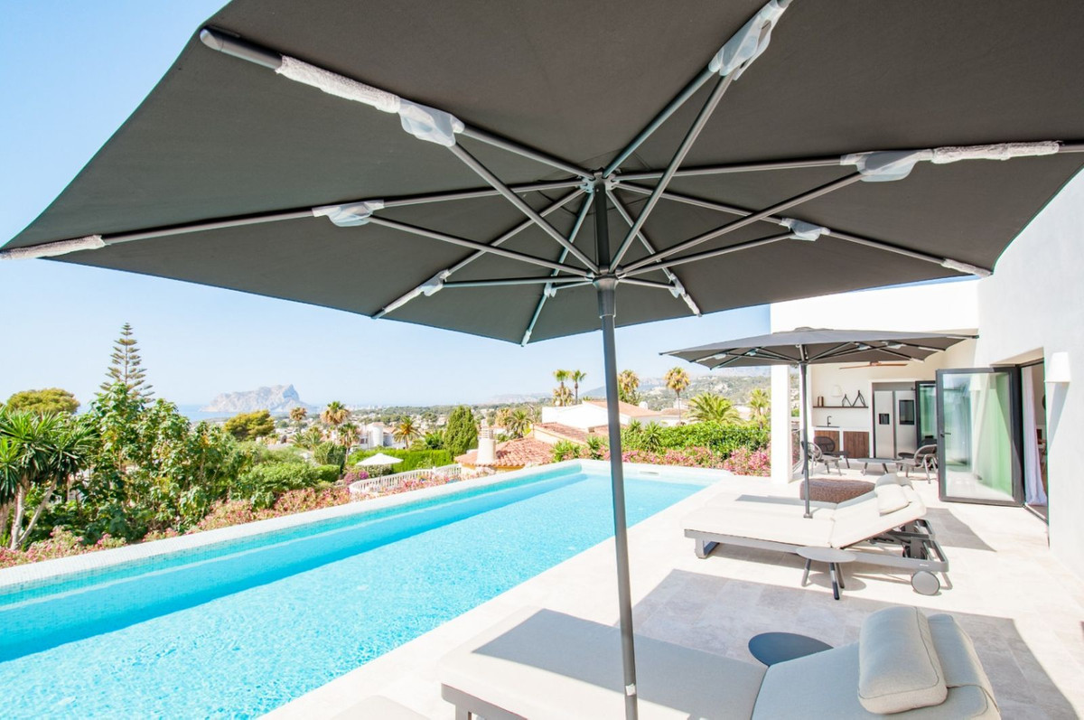 House – Detached Villa in Benissa
