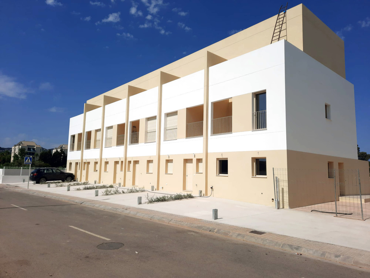 ShowFeedImage House – Townhouse in Denia