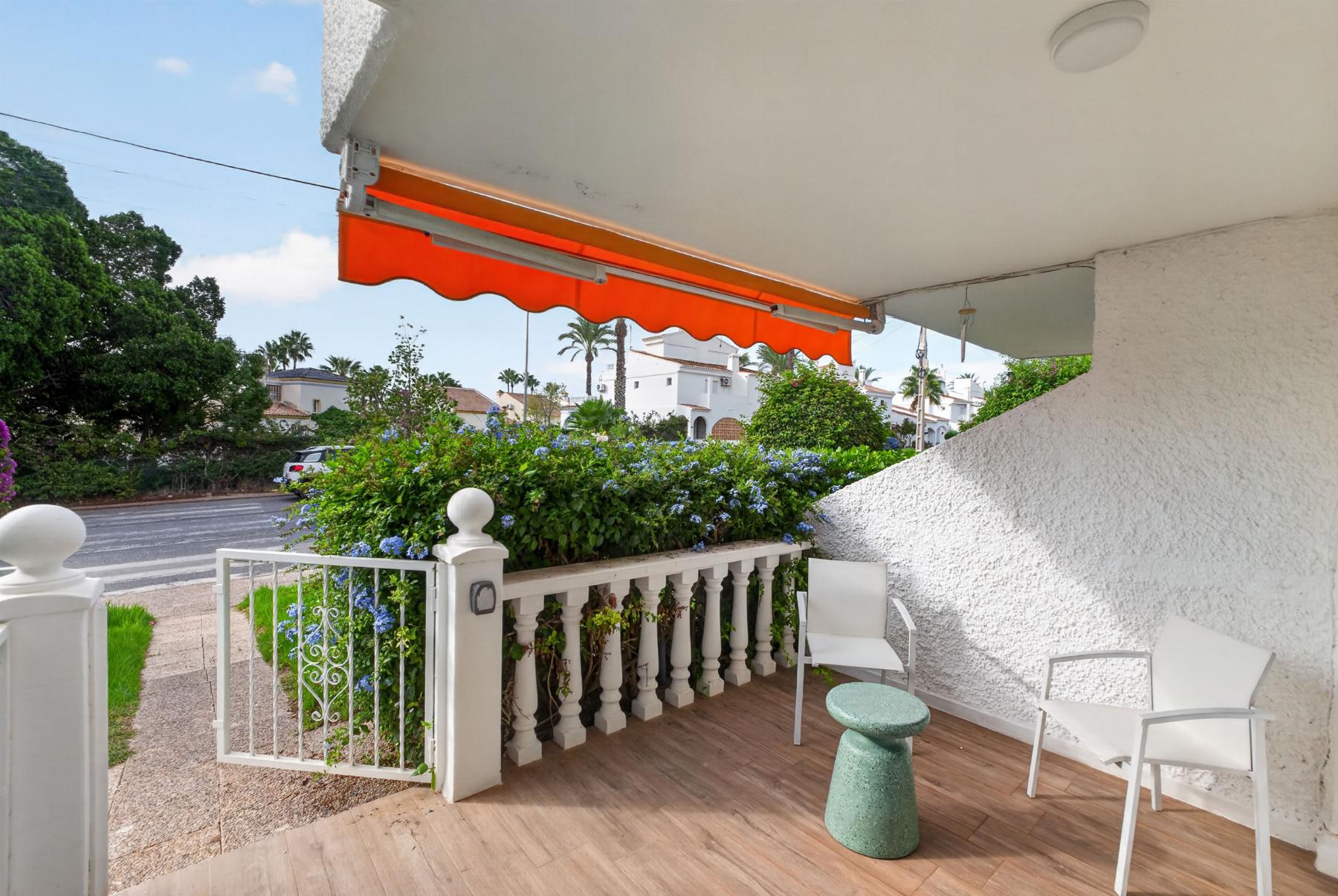 2247_288683fb06ab03b13f0cc3b1204cad3d Bungalow in Villamartin, Orihuela Costa