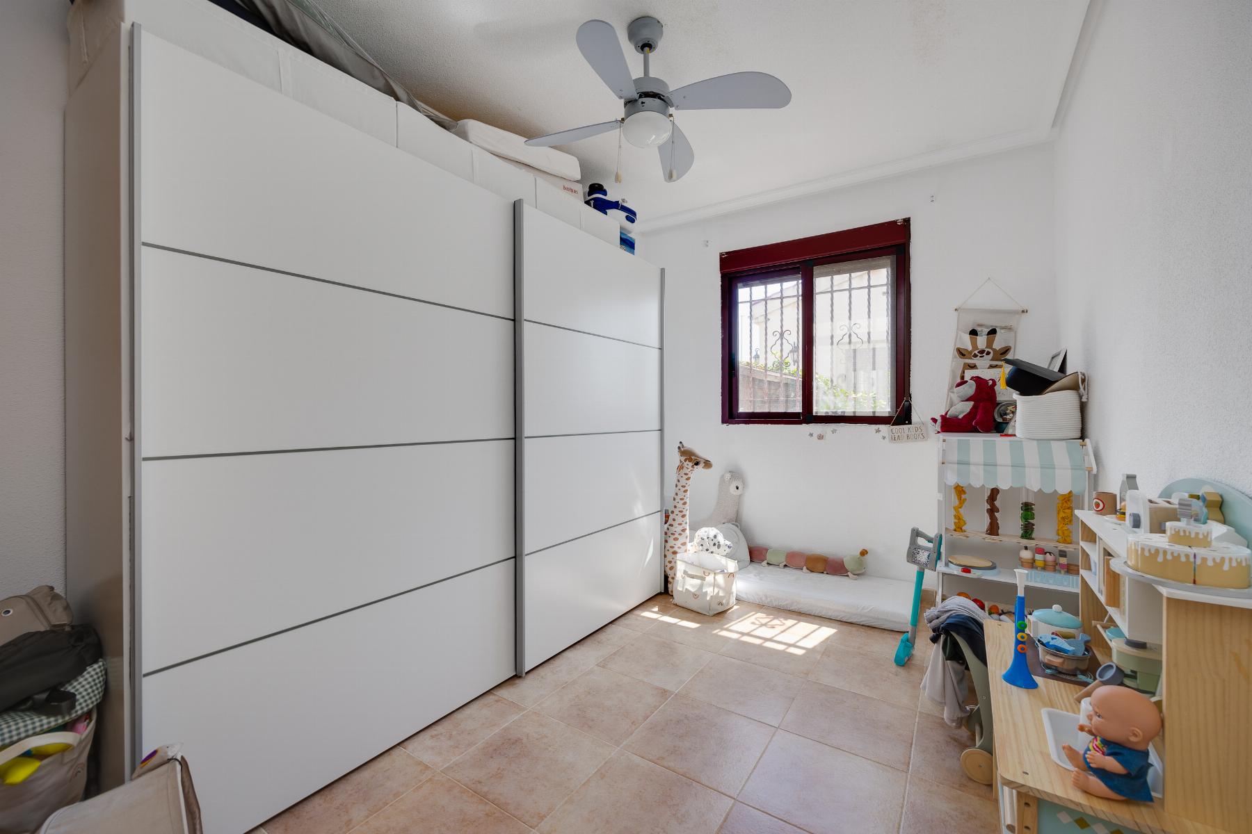 2273_3e977ac9ce70e1ec27caf24a80e5e6a7 Chalet in LA MARINA, San Fulgencio