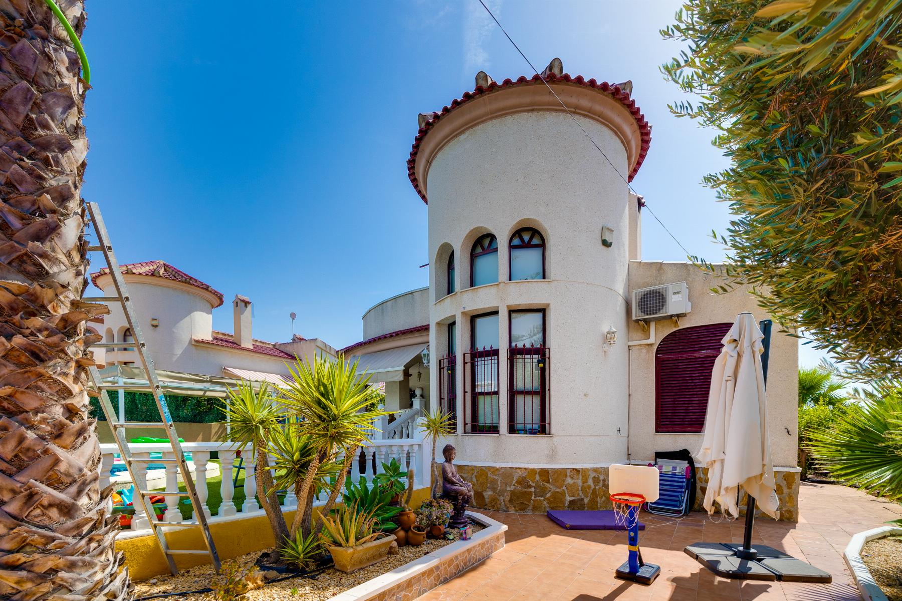 2273_74718a9ac412026e4ec6b042003d3bc3 Chalet in LA MARINA, San Fulgencio