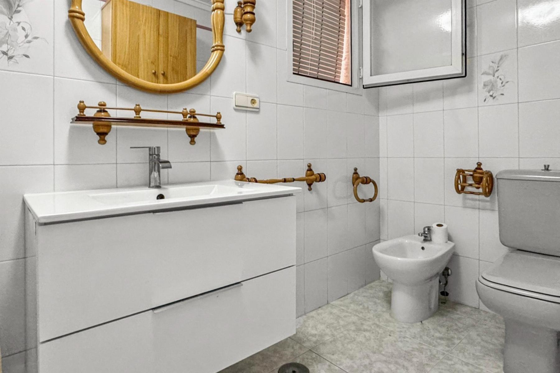 2283_2fee2876aa5401b33883c487aaca6561 Apartamento in Playa de Los Locos, Torrevieja
