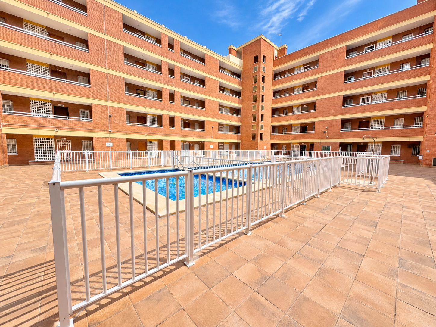 2295_e9a6e978958aab0beb2cc811cebeae5a Apartamento in playa de los naufragos, Torrevieja