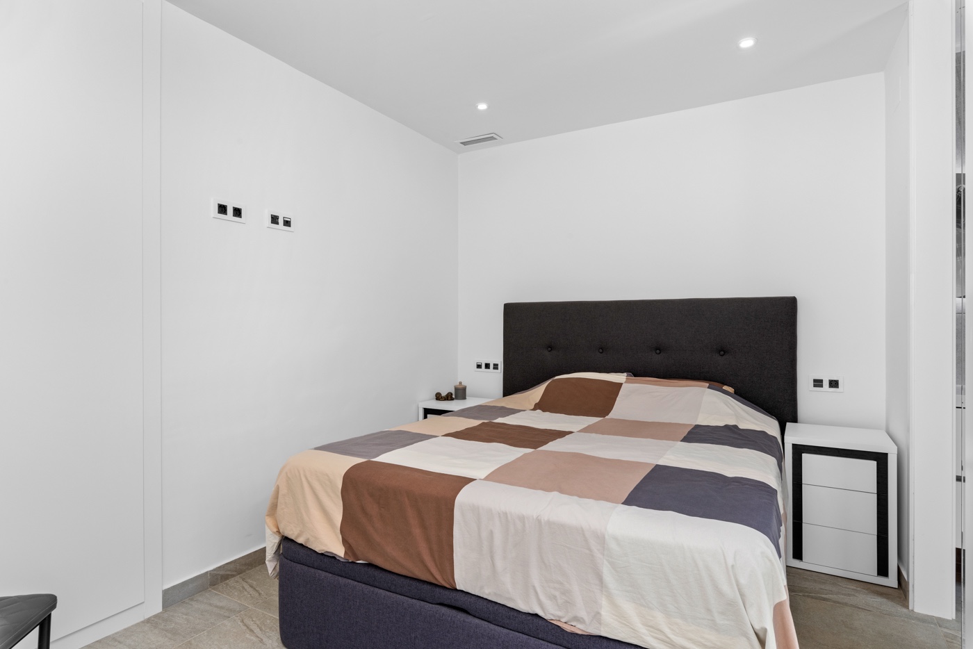 o_1ht6r1v1ecib6vvc1d2cirbf3e Villa for sale in San Miguel de Salinas – GSM-0007