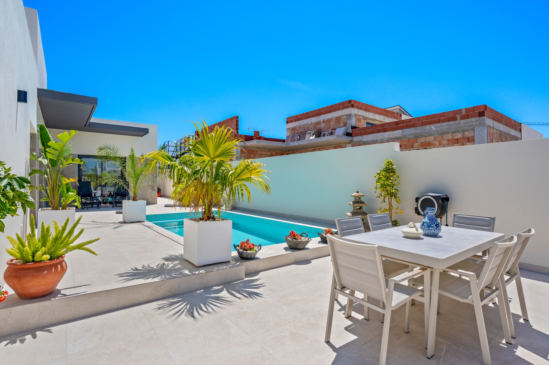 o_1jp5dqh8v131d1cugvvpmjnll52u Villa for sale in Daya Nueva – GSM-0057
